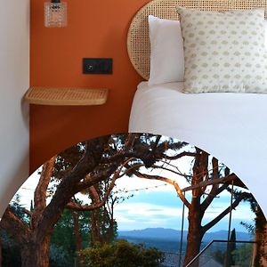 Hotel La Garrigue & Bar Piscine